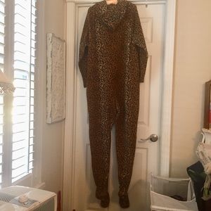 Casual Moments Adult One Piece Lounger L